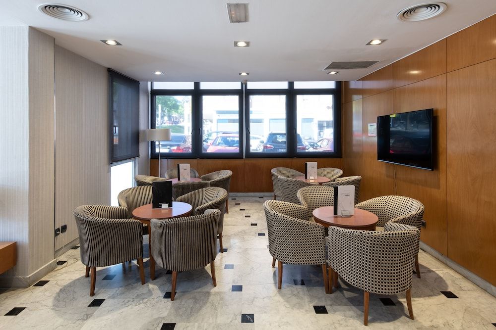 Catalonia Bristol 3 Catalonia Bristol 3