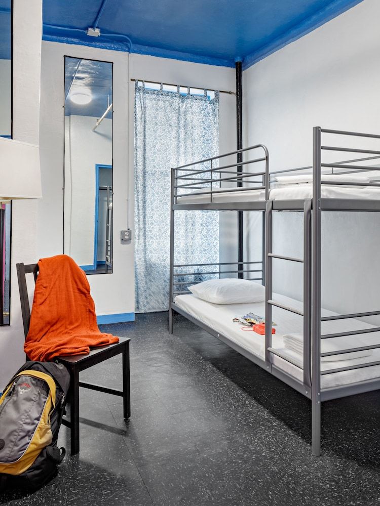 Central Park West Hostel 1