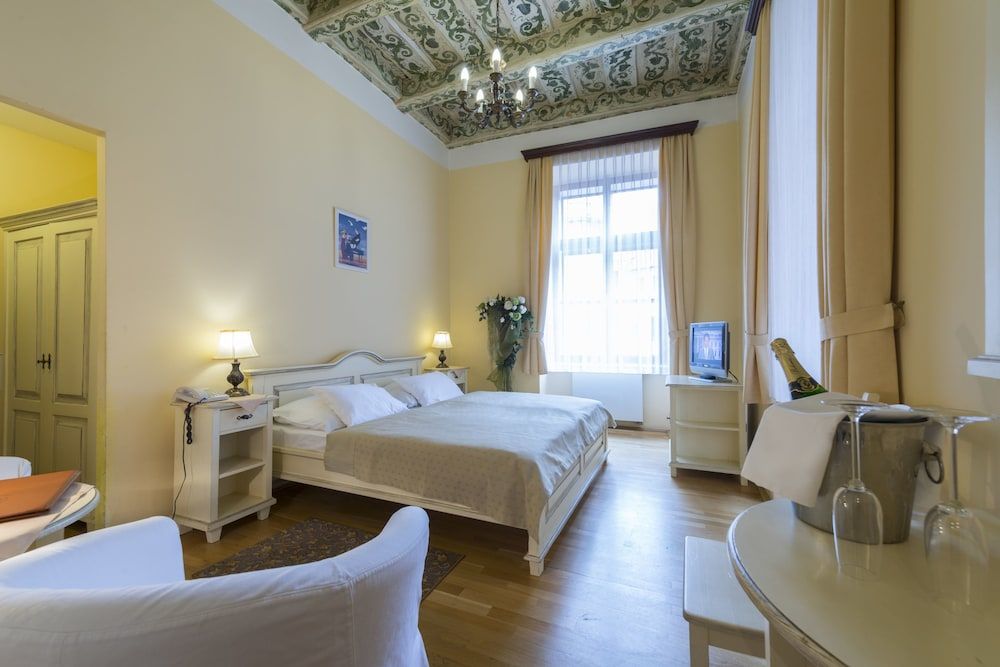 Hotel erný Slon 3