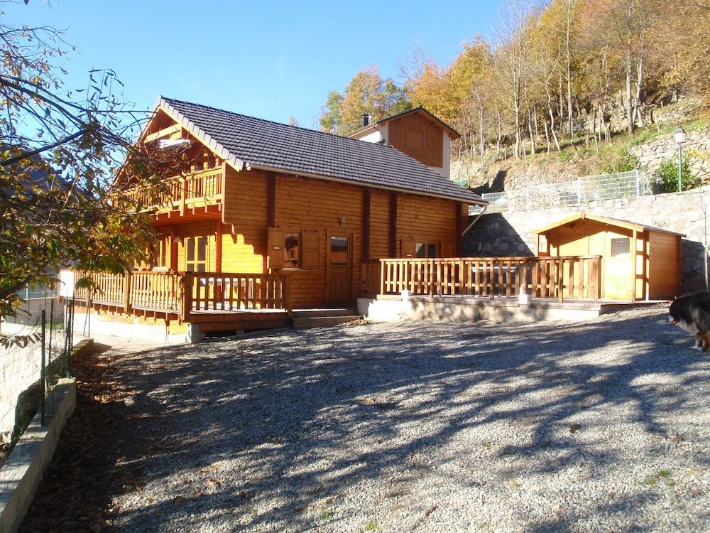 Chalet Balou -1 estrelas em Orlu