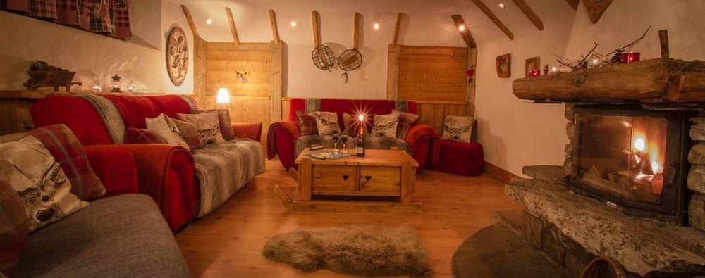 Chalet Isabella by Chardons 2 Chalet Isabella by Chardons 2