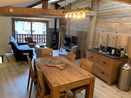 Brand New Chalet, Praz Center, 250m from the cabin