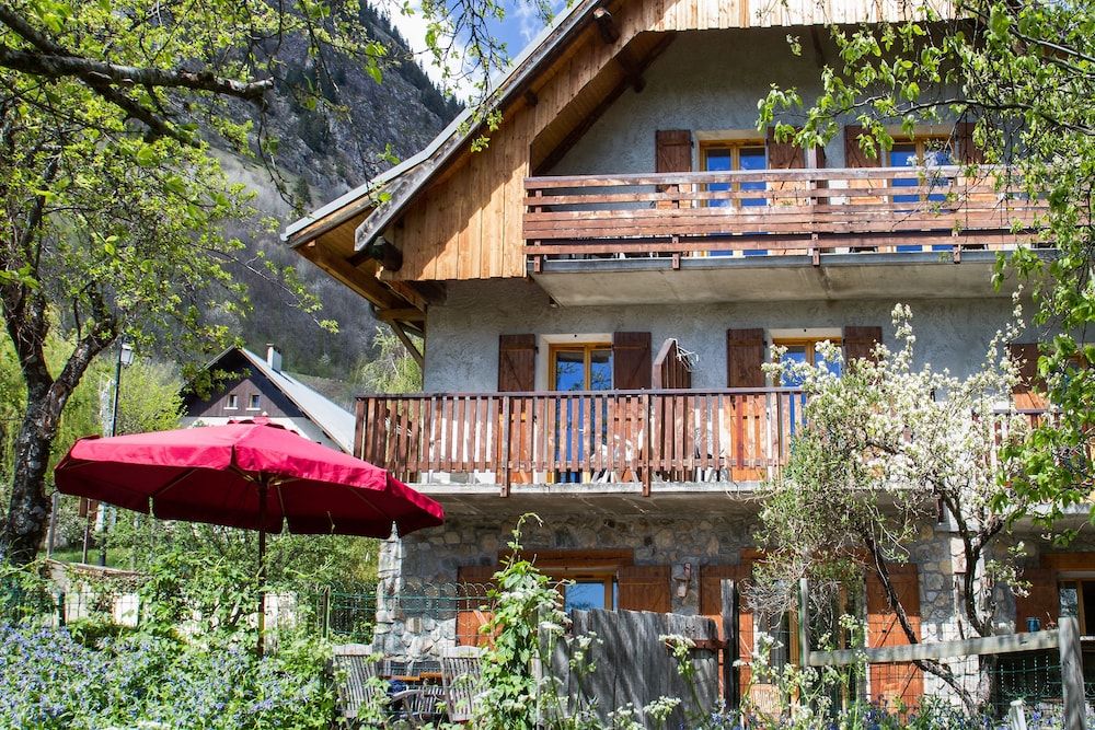 Chalet Solneige -1 étoiles à Vaujany