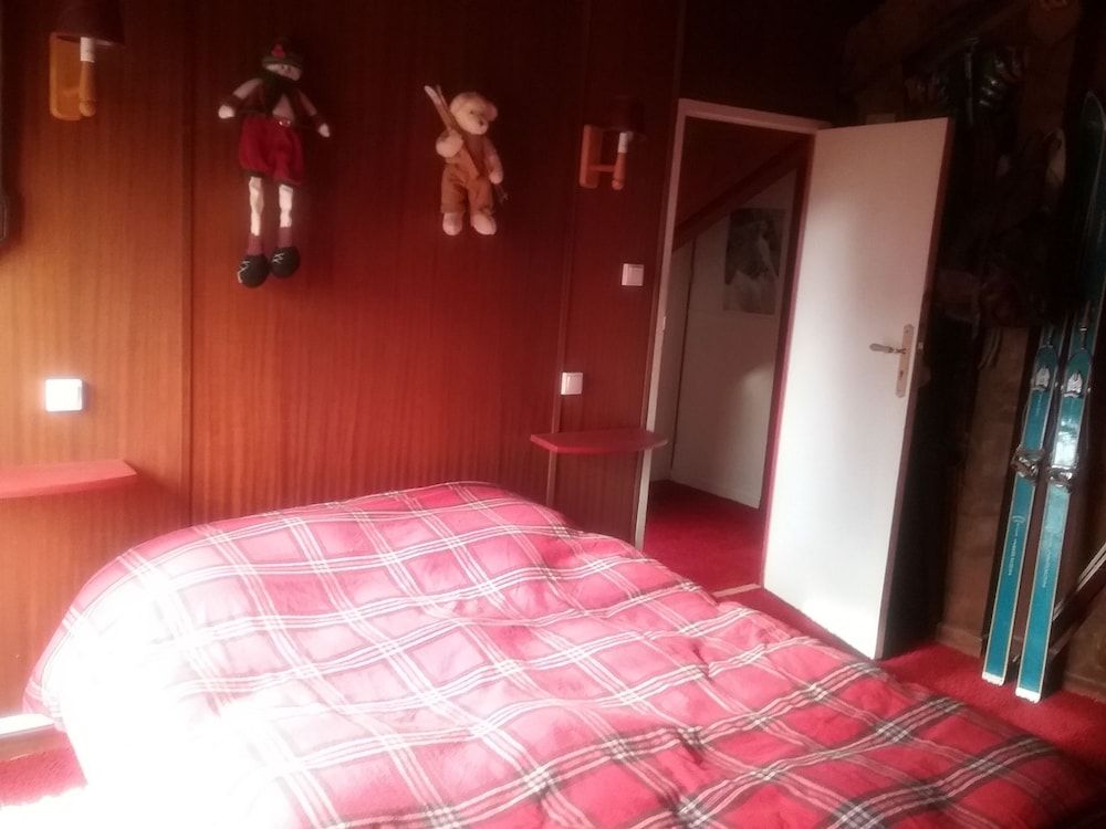 Chalet With 4 Bedrooms in Ax-les-thermes, With Wonderful Mountain View and Furnished Garden 2