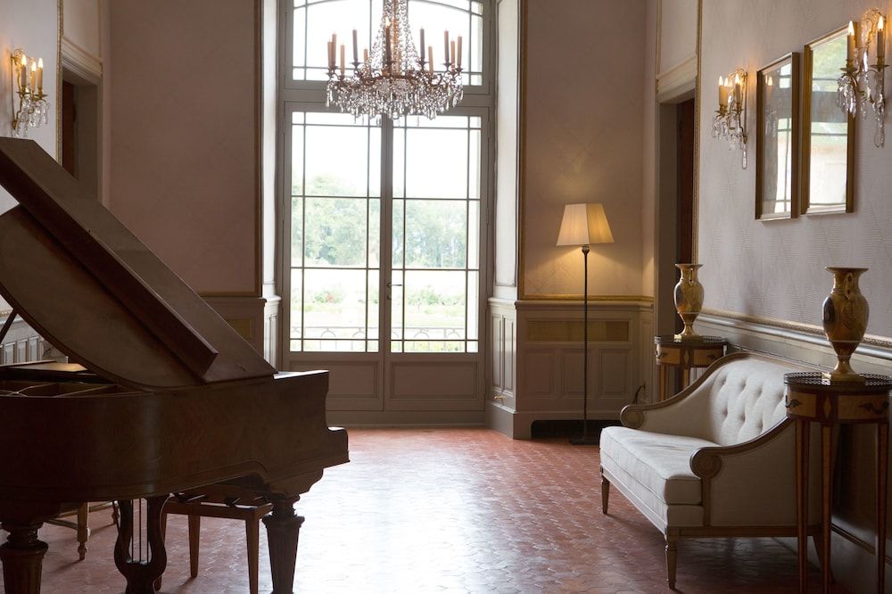 Château de Fonscolombe 2