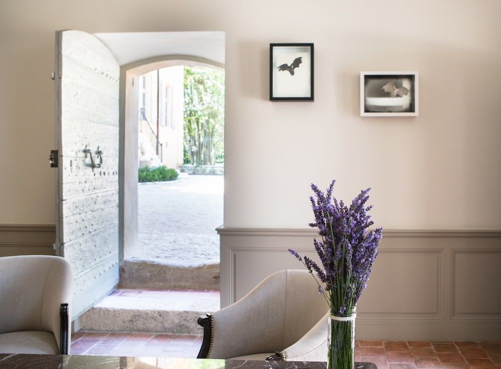 Château de Fonscolombe 3