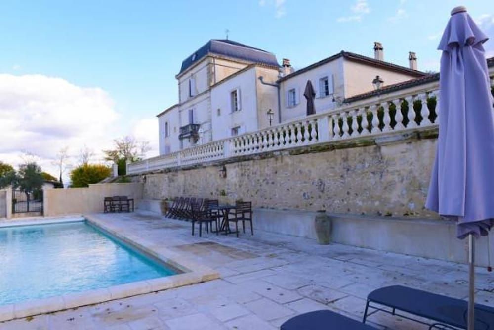 Chateau De Lantic 1