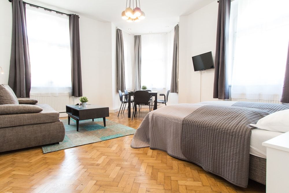 CheckVienna - Hütteldorferstraße 1