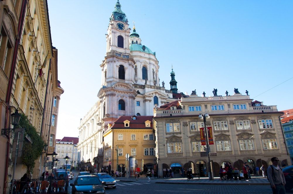 Cherry Charm Apartment 1