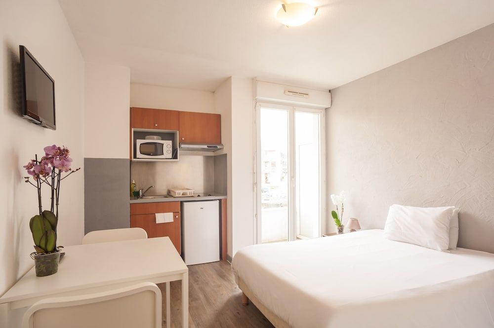 City Residence Chelles 2 estrelas em Chelles