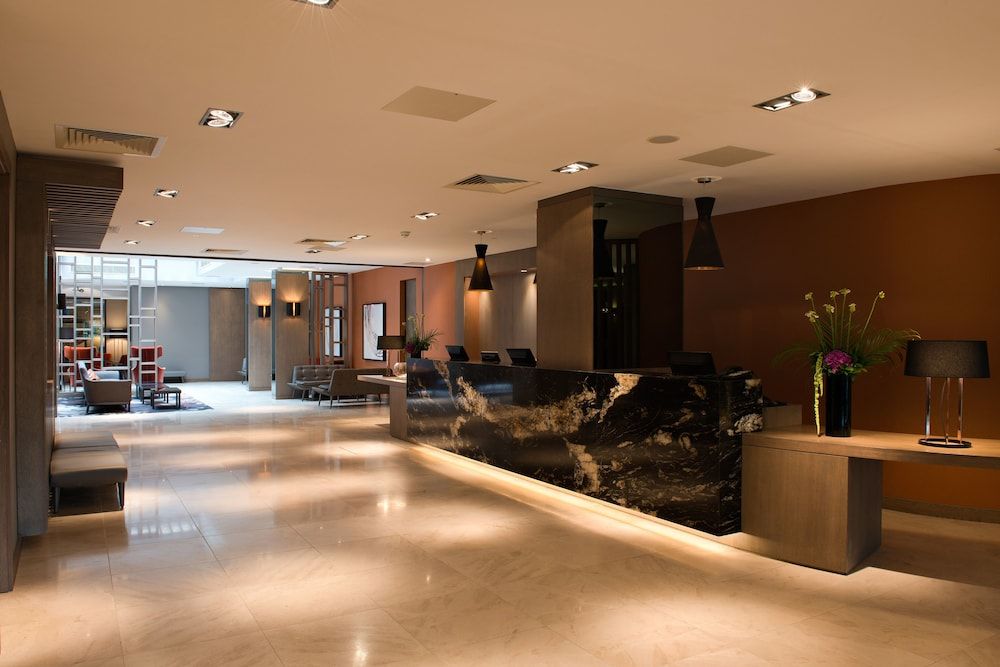Clayton Hotel Chiswick 3