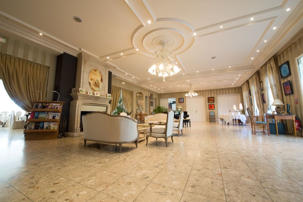 Chateau du Clos de la Ribaudiere 3