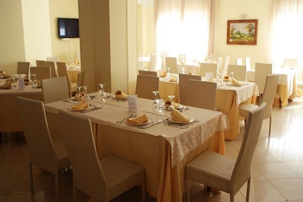 Club Kennedy 3 Club Kennedy 3