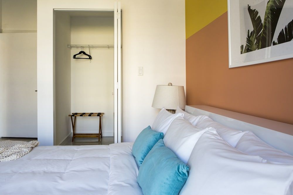 Colorful Little Havana Suites by Sonder 2 Colorful Little Havana Suites by Sonder 2