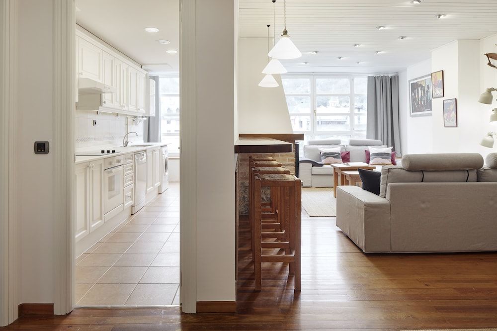 Comets by FeelFree Rentals 2 Comets by FeelFree Rentals 2