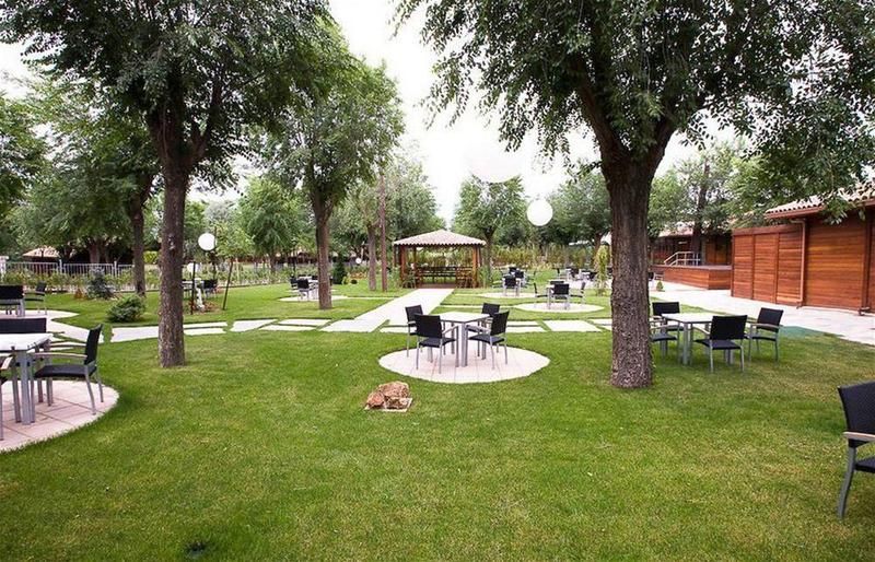 Complejo La Cigüeña 1