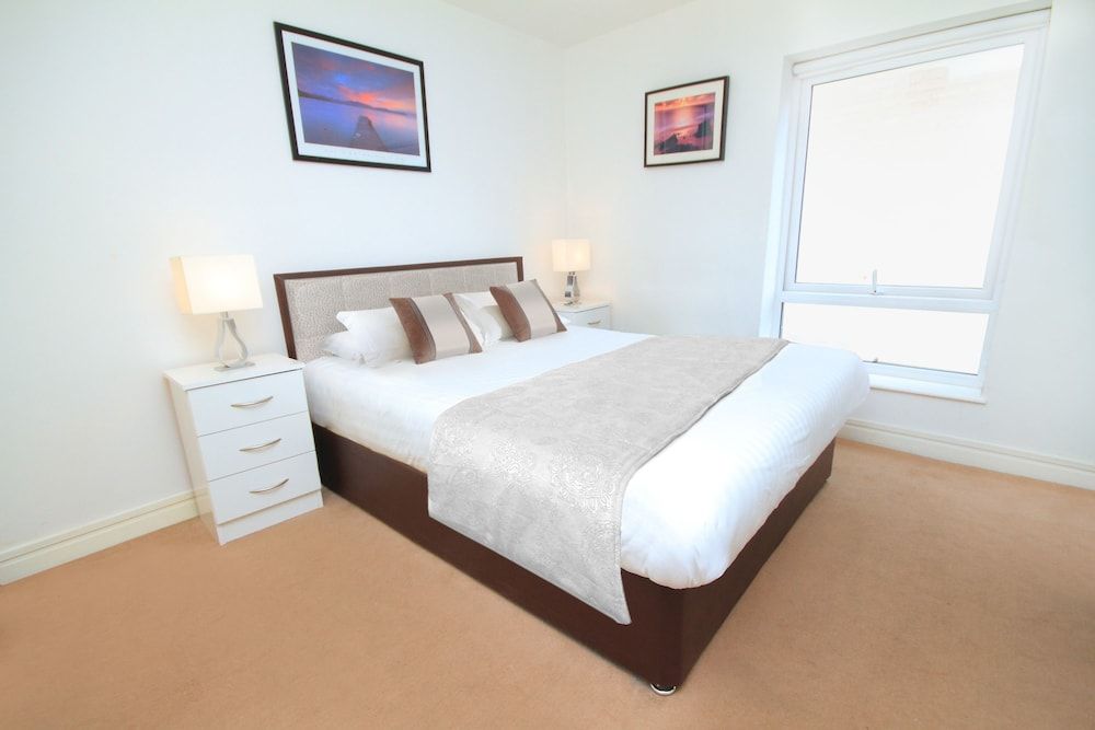 Coppinger Row Sleeps 10 Apartment 3 Coppinger Row Sleeps 10 Apartment 3