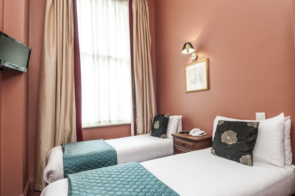 Coronation Hotel 3 Coronation Hotel 3