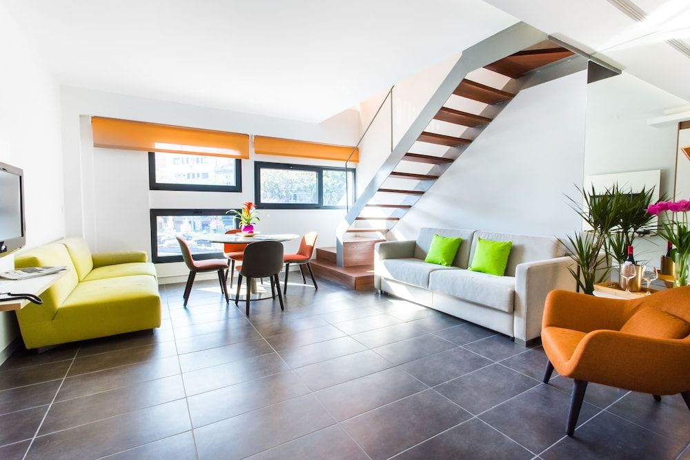 Cosmo Apartments Sants 1