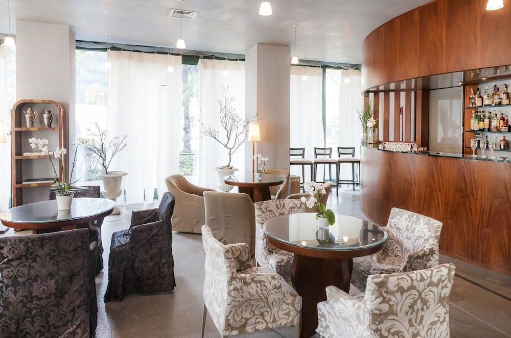 Cosmo Residence 3 Cosmo Residence 3