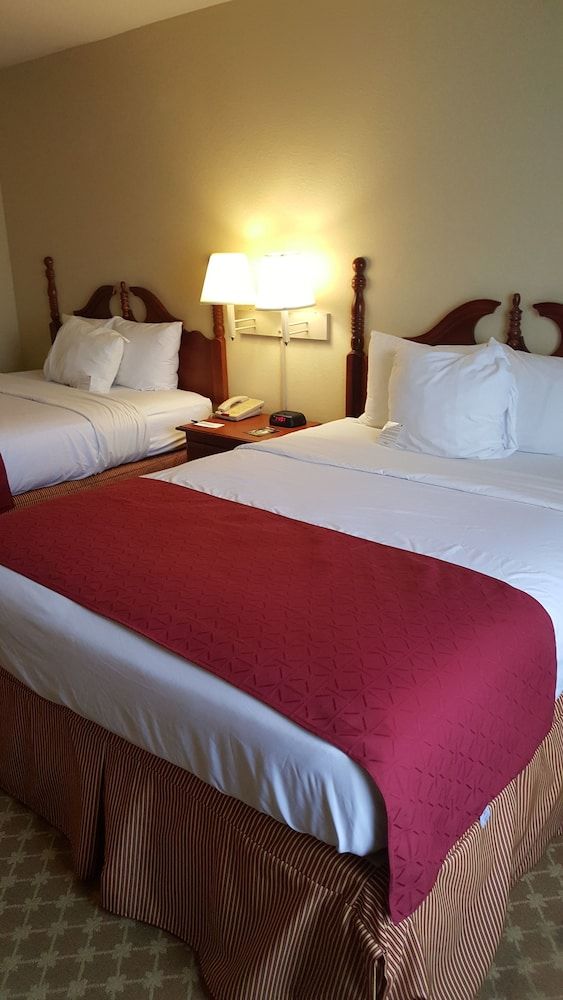 Country Inn & Suites by Radisson, Orlando, FL 2 Country Inn & Suites by Radisson, Orlando, FL 2
