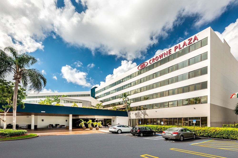 Crowne Plaza Miami Airport 1 Crowne Plaza Miami Airport 1