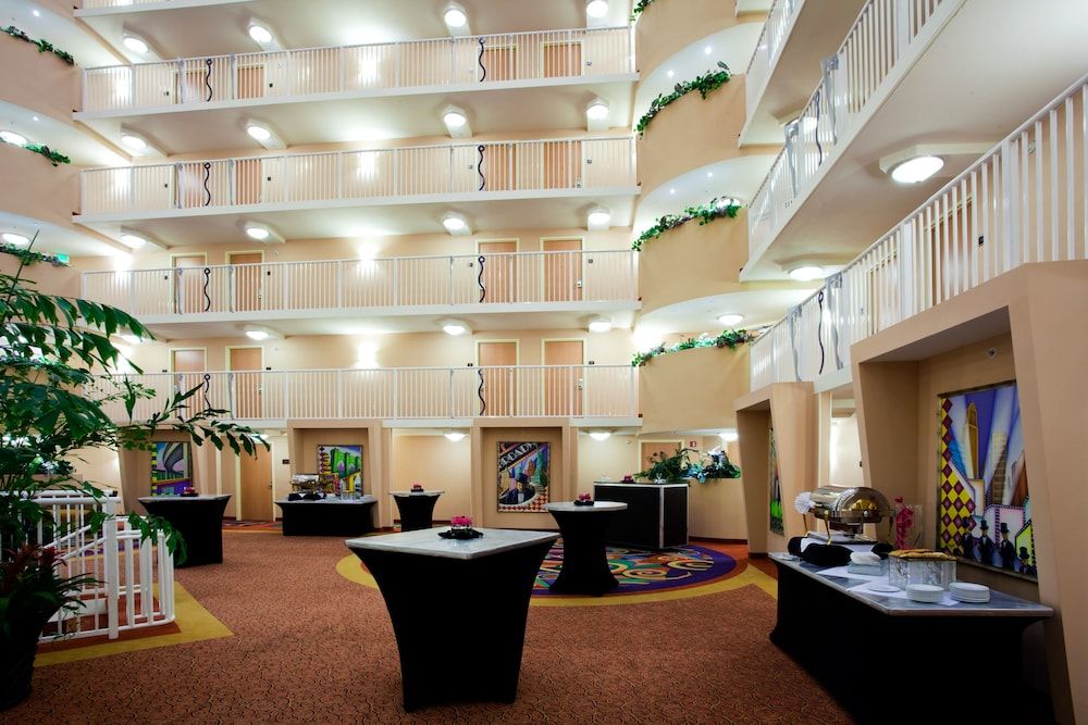 Crowne Plaza Orlando Universal 3