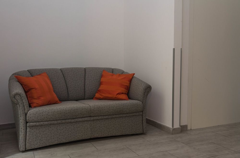 Dan In'n Out 2 Dan In'n Out 2