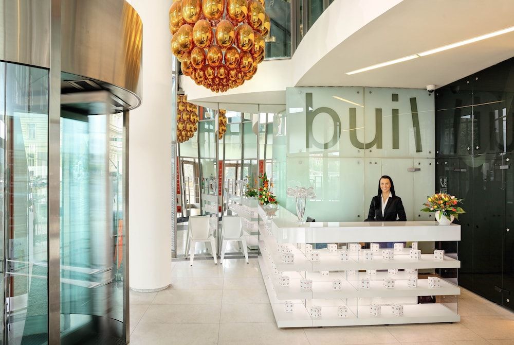 Dancing House Hotel 3