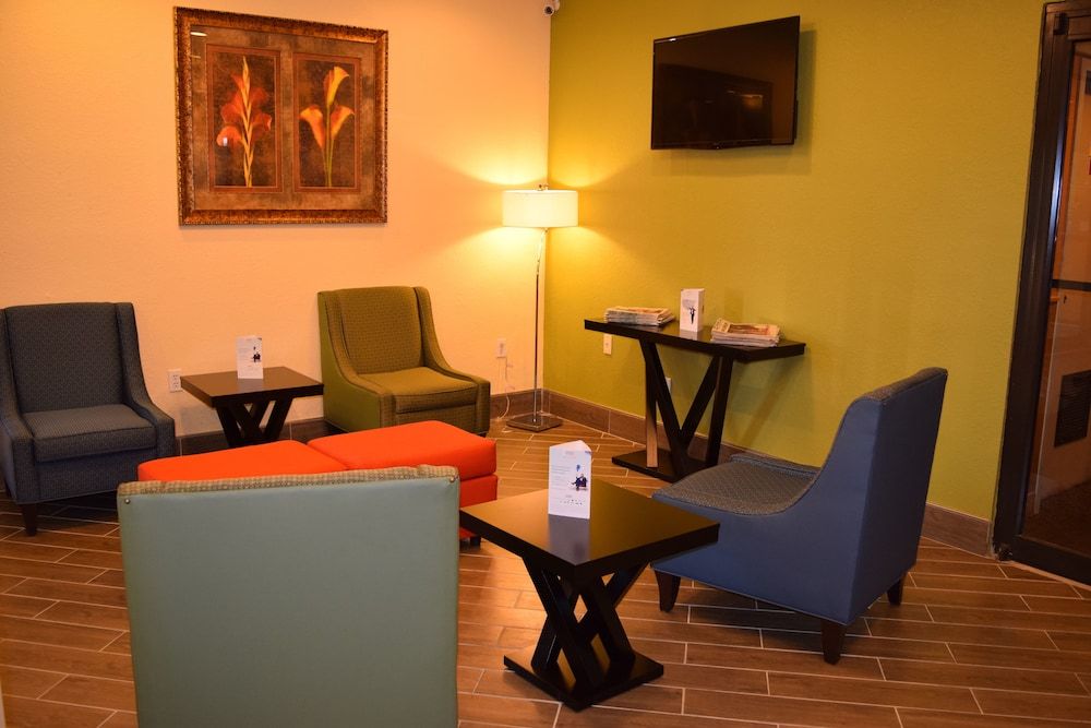 Days Inn by Wyndham Orlando Conv. Center/International Dr 2 Days Inn by Wyndham Orlando Conv. Center/International Dr 2