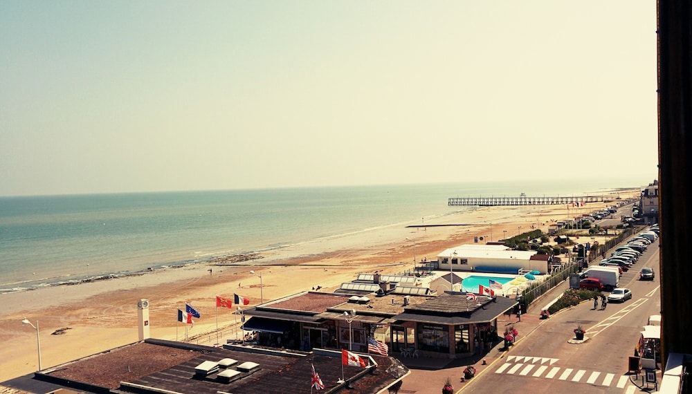 Des Thermes et du Casino Hotel 3 estrelas em Luc-sur-Mer