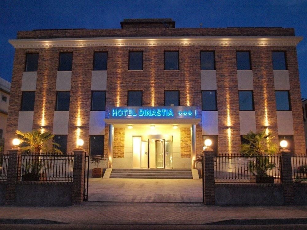 Dinastia Hotel 1