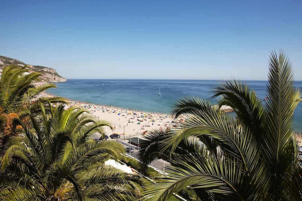 🌅 Fantástico Hotel 4* com piscinas e Vistas Espetaculares para a Praia | Sesimbra