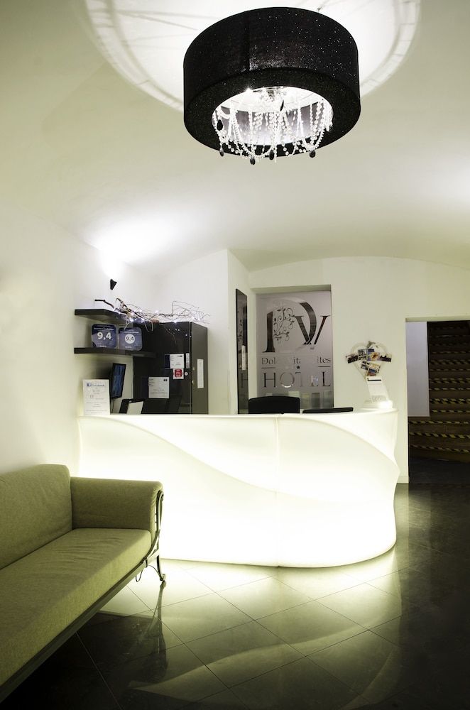 Dolce Vita Suites Hotel 3