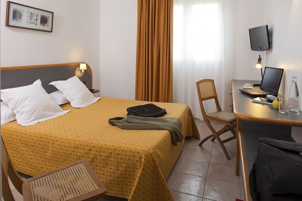 Domaine De La Reynaude 2