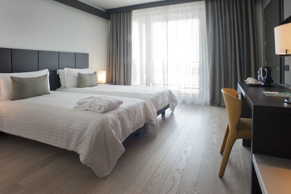 Domina Milano Fiera 1