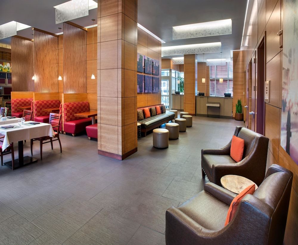 DoubleTree by Hilton Hotel New York - Times Square South 2