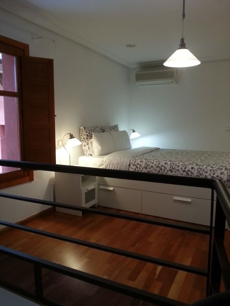 Duplex University City Centre 2 Duplex University City Centre 2