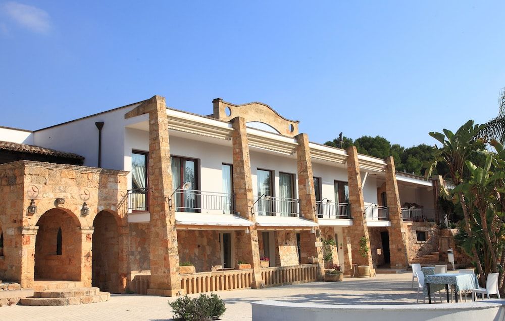Eden Resort Country & Spa 1