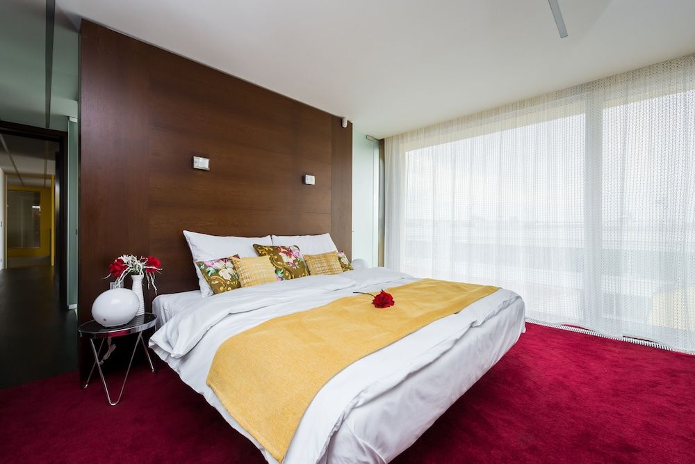 EMPIRENT Grand Central Apartments 3