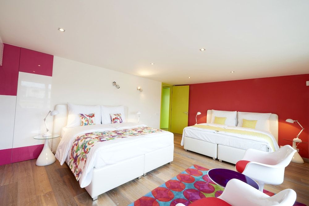 EMPIRENT New Town Apartments 3