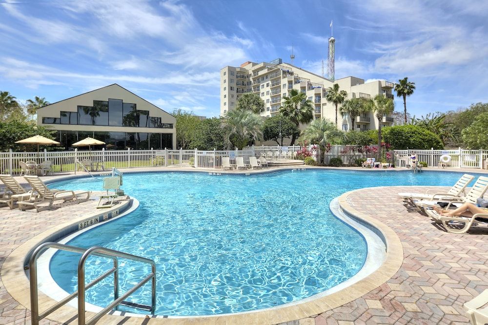 Enclave Hotel & Suites Orlando, a staySky Hotel & Resort 1
