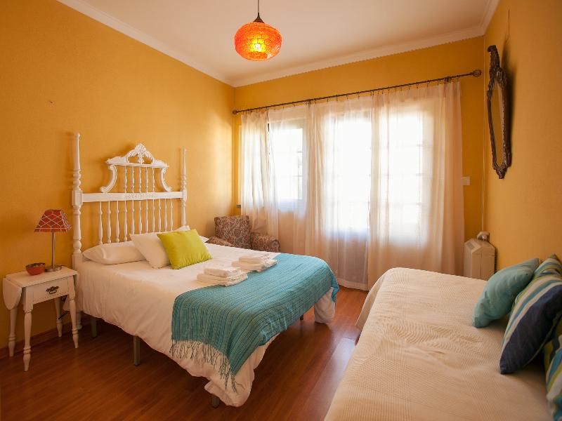 Ericeira Chill Hill Hostel & Private Rooms - Peach Garden 1 Ericeira Chill Hill Hostel & Private Rooms - Peach Garden 1