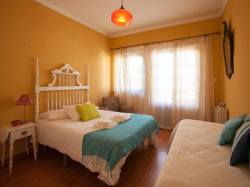 Ericeira Chill Hill Hostel & Private Rooms - Peach Garden 2 Ericeira Chill Hill Hostel & Private Rooms - Peach Garden 2