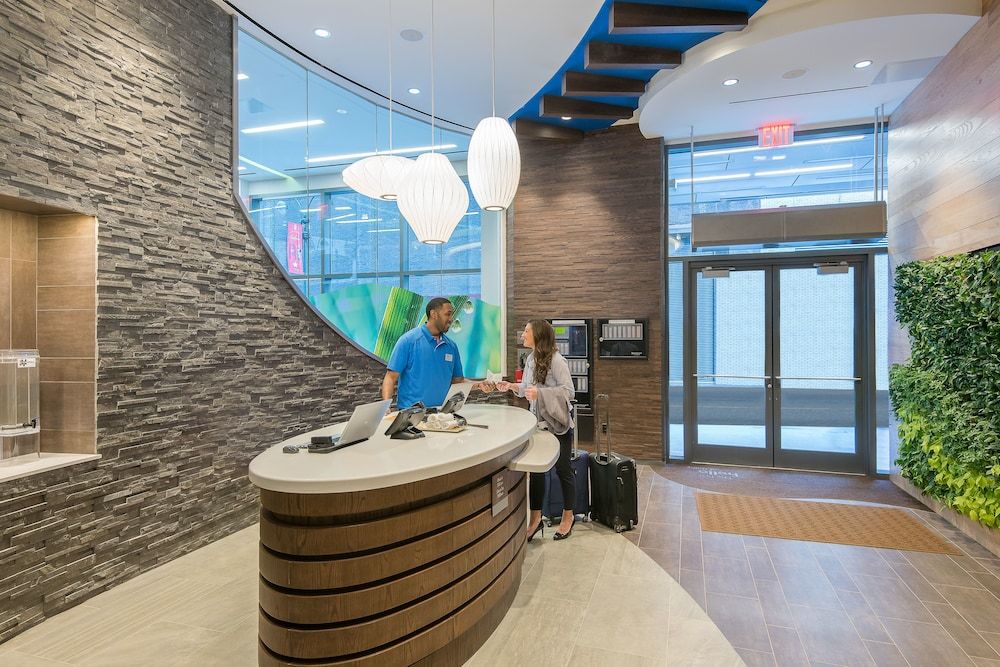 EVEN Hotel Times Square South 3