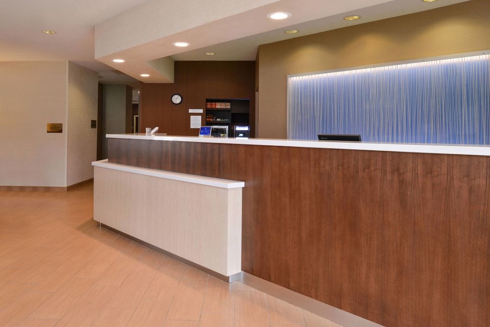 Fairfield Inn By Marriott Orlando Airport 2