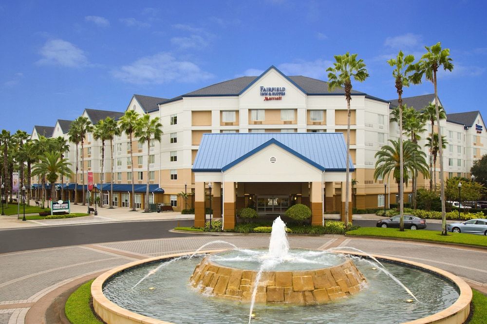 Fairfield Inn & Suites Lake Buena Vista in Marriott Village 1