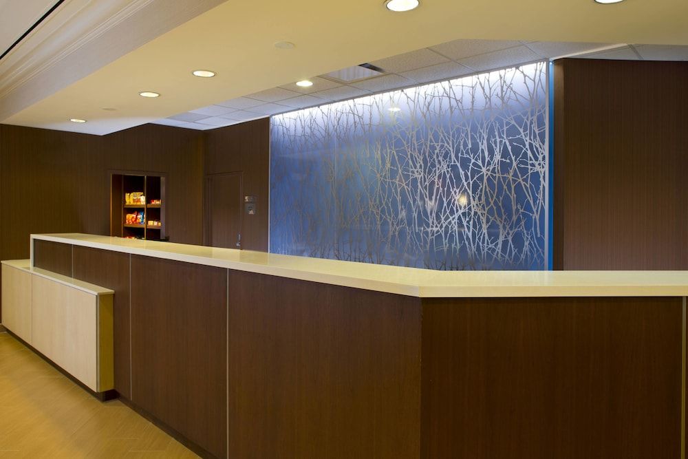 Fairfield Inn & Suites Lake Buena Vista in Marriott Village 2