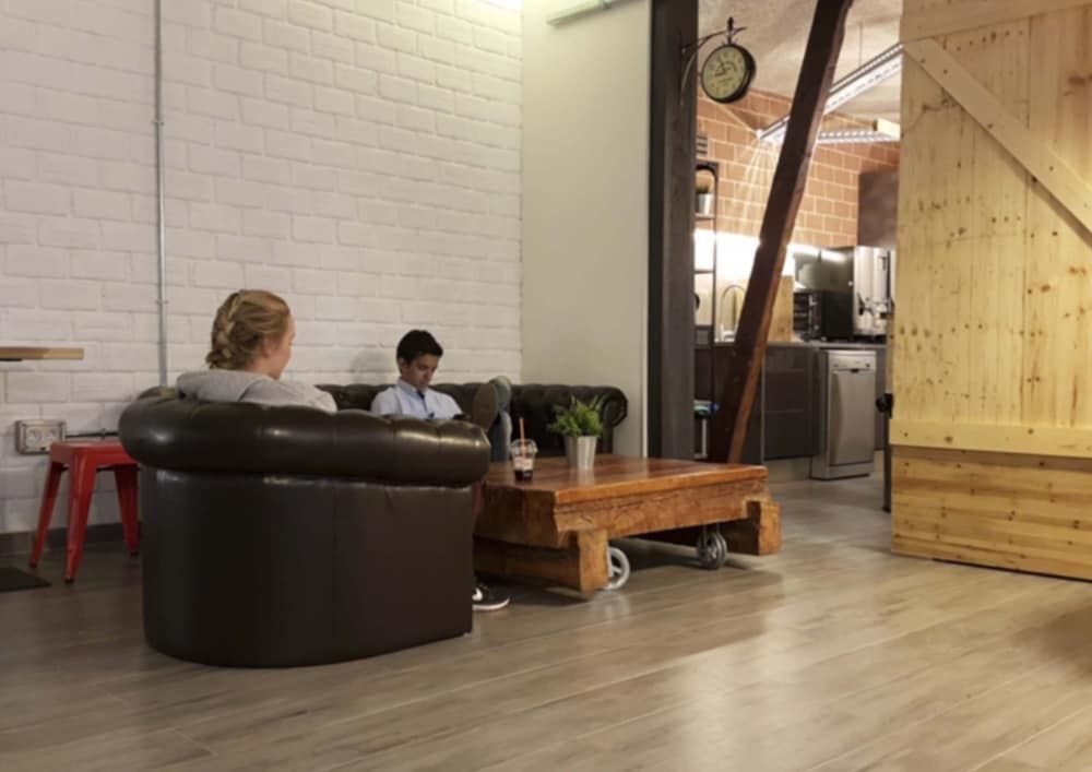 Far Home Atocha 2 Far Home Atocha 2