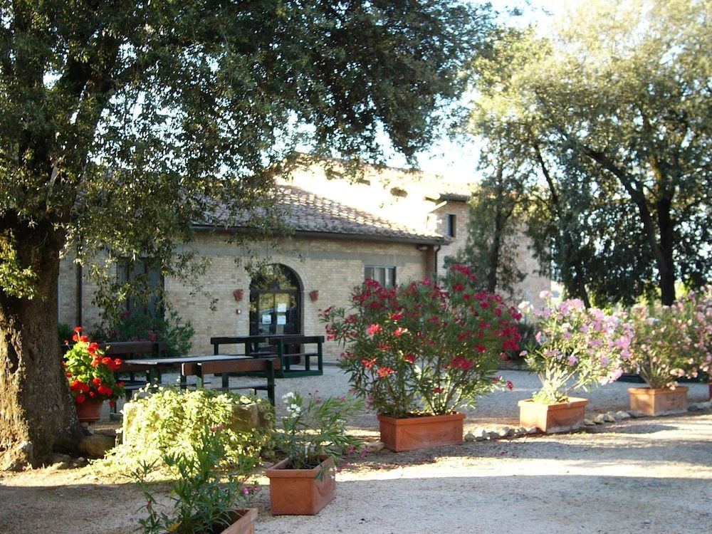 Fattoria Pieve a Salti 1 Fattoria Pieve a Salti 1